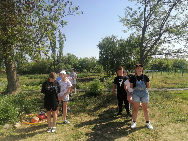 Открытие пришкольного лагеря дневного пребывания "Радуга детства ".